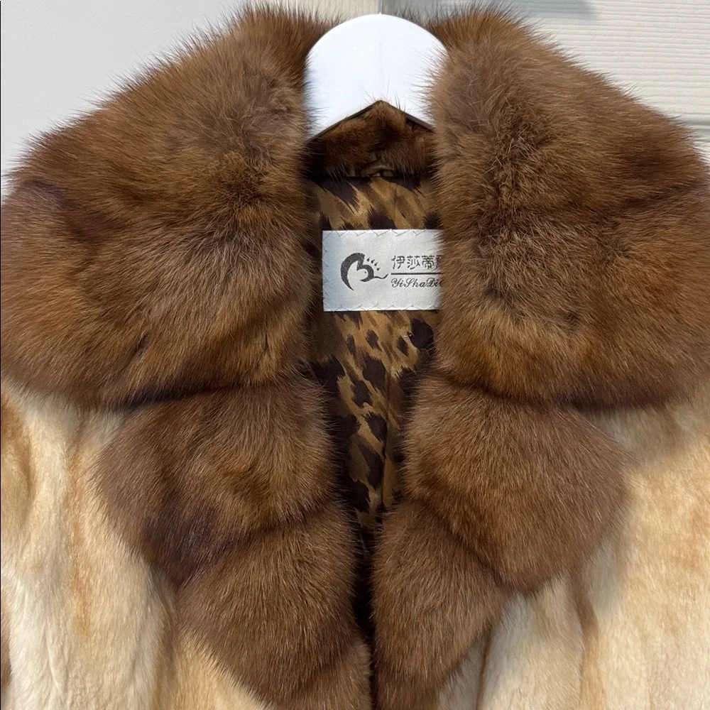 Luxurious Elegant Cream 100% Real mink Fur Coat - Picture 6 of 13